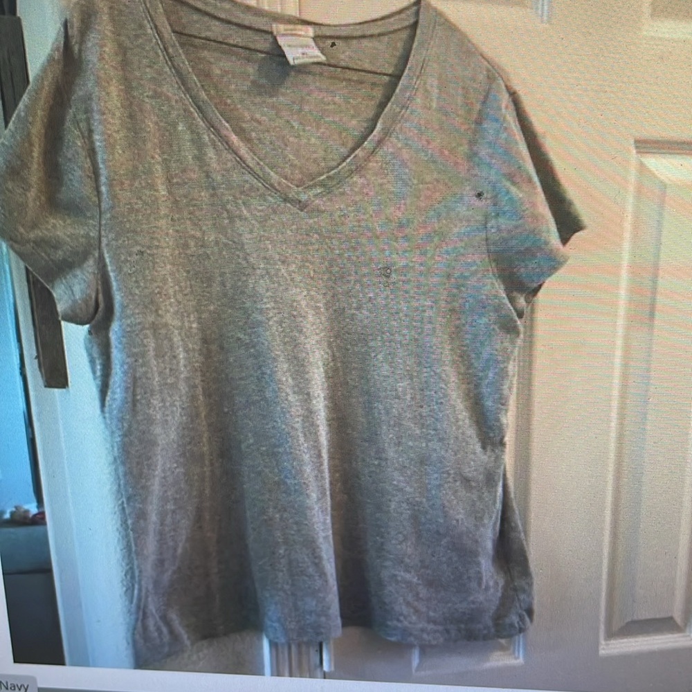 Old Navy grey short sleeve V neck top XL